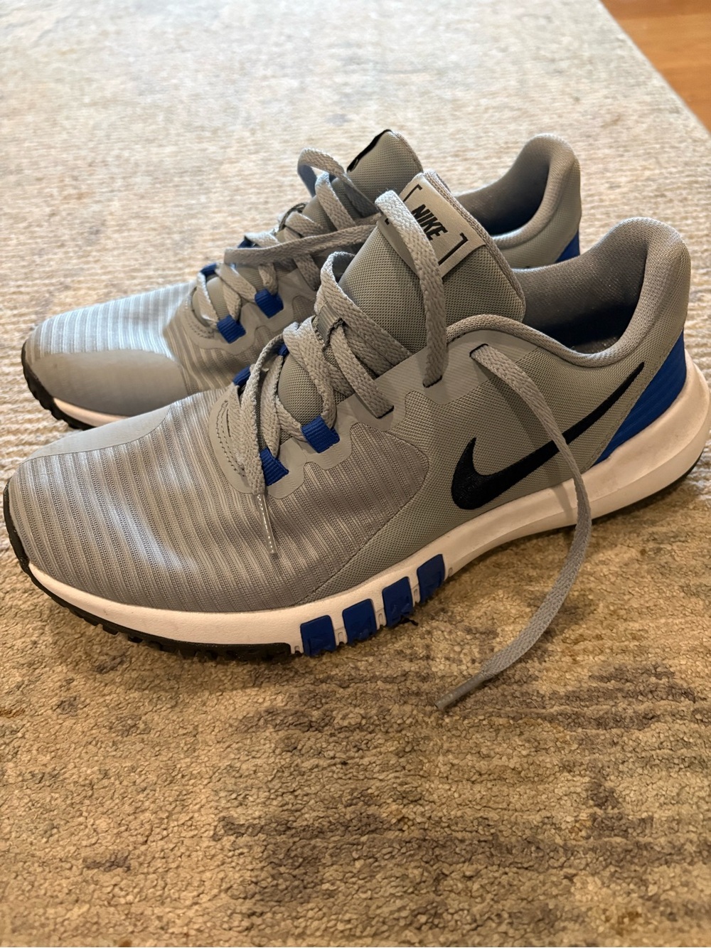 Nike Men’s Grey and Blue Training Sneakers